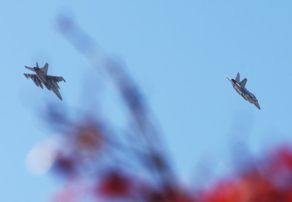 黄昏之星 发射导弹数十枚,出动战机五百架,朝媒详述对韩“军事作战”行动