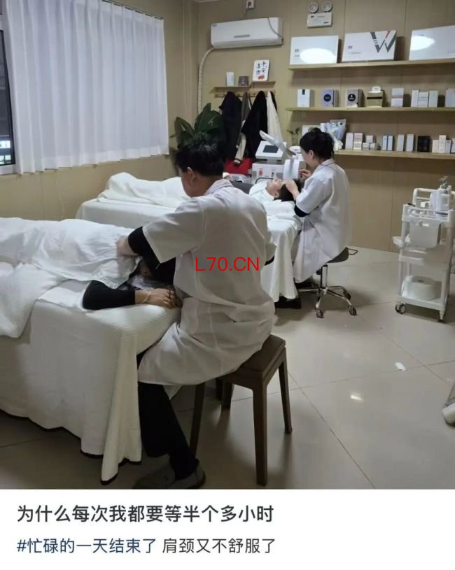 午休的白领，正在把商场B1变成钟点房