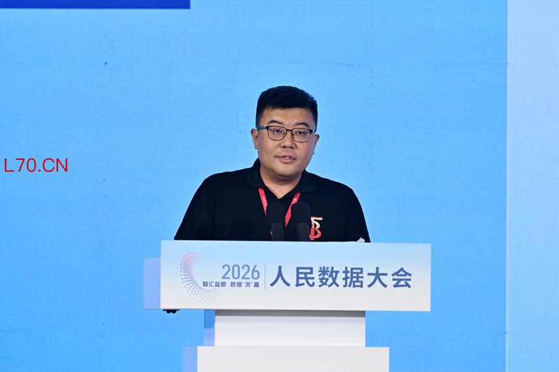 重庆菲利信科技有限公司董事长任翔业绩预告。人民网记者 翁奇羽摄