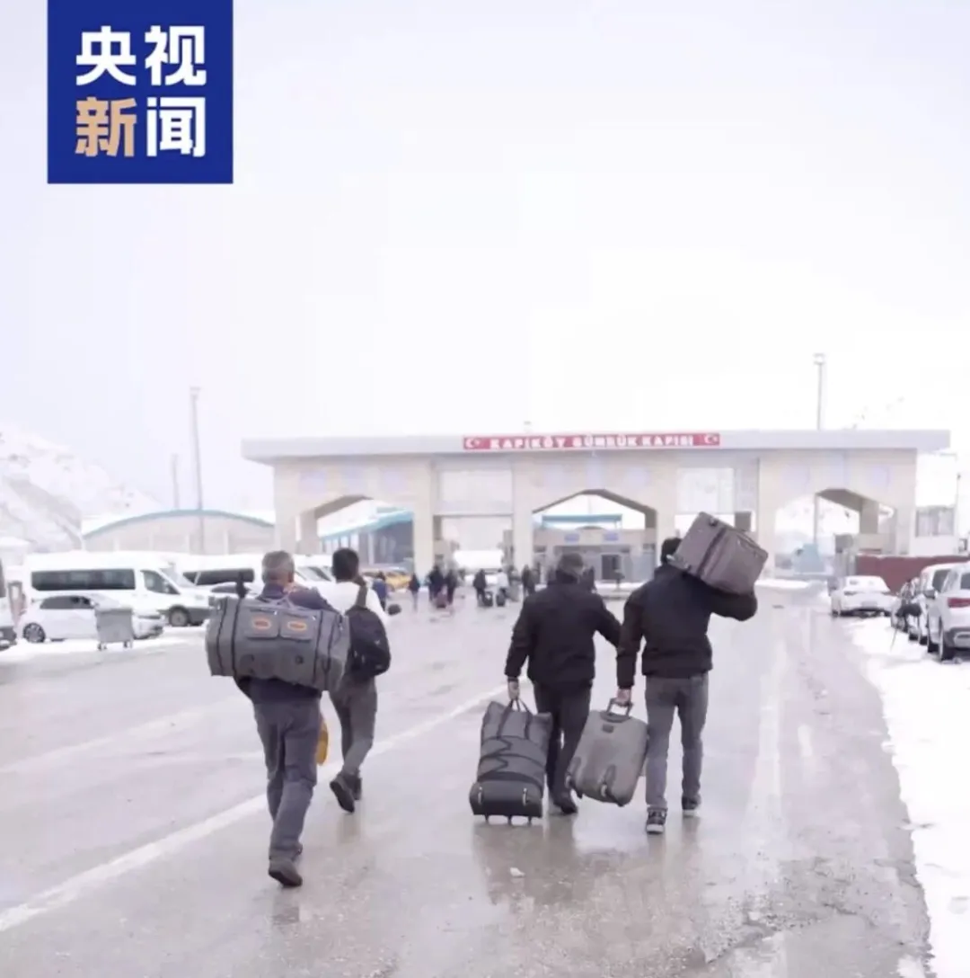 “伊朗人是不会抛下祖国只顾自己逃命的”